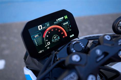 BMWs Highest Peak Naked Model M R Reservations Now Open For Sales In Japan Webike