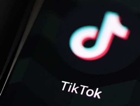 Iowa Attorney General Brenna Bird sues TikTok for "misleading parents ...