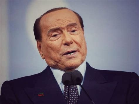 Silvio Berlusconi Fue Diagnosticado Con Leucemia Mieloide Cr Nica Y Su