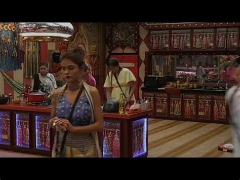 Bigg Boss Live Priyanka Ne Soundarya Ki Kholi Akh Gautam Vig Ko