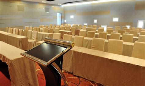 Points to Consider Before Choosing the Best Conference Venues