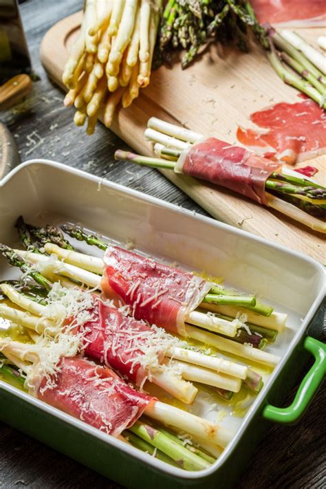 Involtini Di Asparagi E Prosciutto La Ricetta Per Preparare Gli