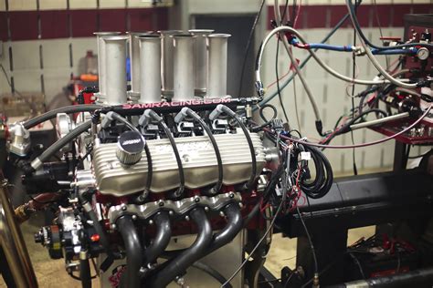 Strange V 8 Make Power With Chryslers Obscure Poly 318 Small Block