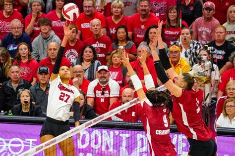 No. 5 Wisconsin hands No. 1 Nebraska first loss of season in women’s ...