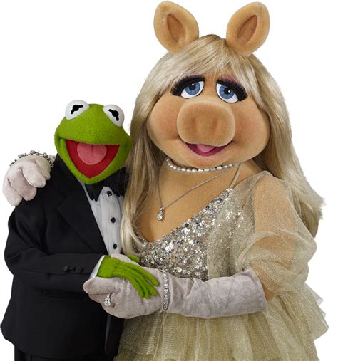 Kermit The Frog On Twitter Miss Piggy Png Transparent 599x606 Png