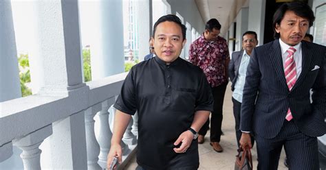 Kes Ubah Wang Haram Rasuah Wan Saiful Dibicara Bersama Berita Harian