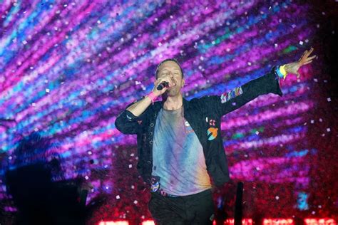 Coldplay Adia Shows No Brasil Por Causa De Infec O Pulmonar S Ria De