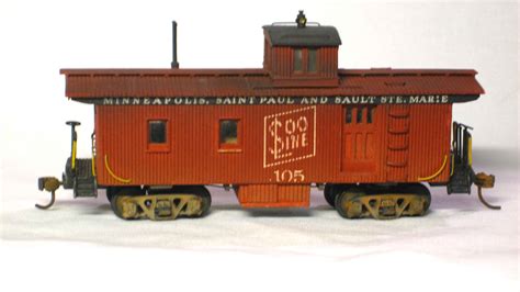 Soo Line Wood Caboose 105