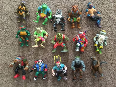 Just gave my son my old Ninja Turtle toys : nostalgia