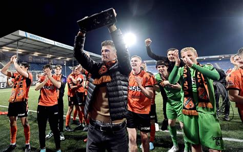 Fc Volendam Met Trainer Jonk De Eredivisie In Dagblad Van Het Noorden