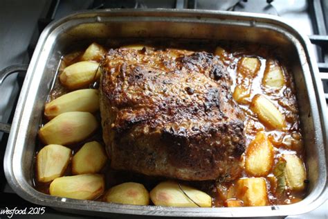 Wesfood Herr Westerhausen Kocht Schweinebraten Mit Weltbester Sauce