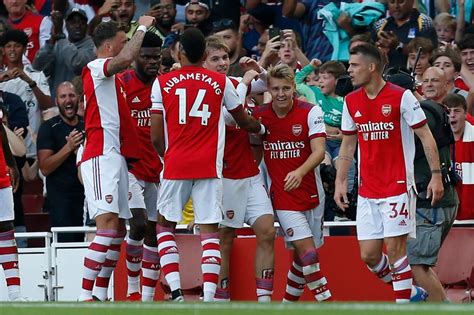 Arsenal Qanda Live North London Derby Win Saka Smith Rowe Ramsdale