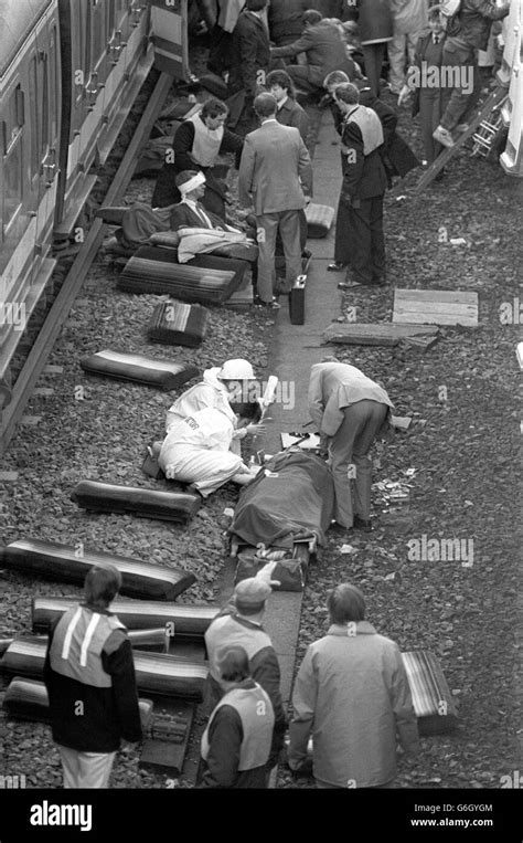 Disasters And Accidents Clapham Junction Train Crash 1988 Stock