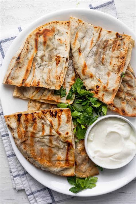 Grilled Arayes Grilled Lamb Stuffed Pitas With Yogurt Sauce Artofit