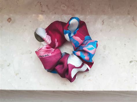 jedwabna frotka scrunchie multicolor prada wyjątkowe ozdoby do ღ art