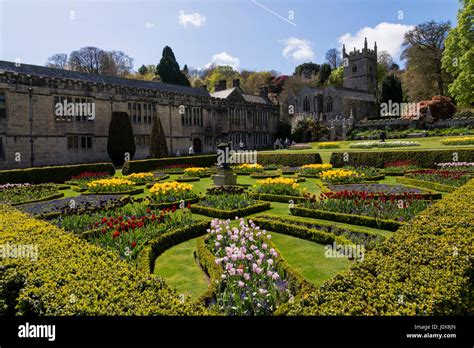 Lanhydrock Gardens Lanhydrock Garden Hi Res Stock Photography And