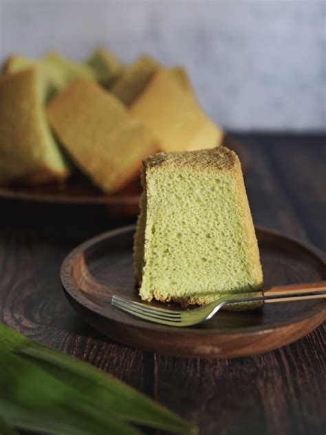 Simple And Delicious Pandan Chiffon Cake Recipe The Bakeanista