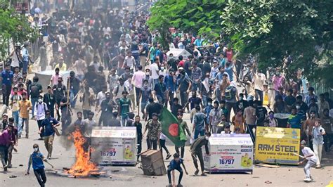 Fires Beatings And 39 Dead As Violent Student Protests Rock Bangladesh