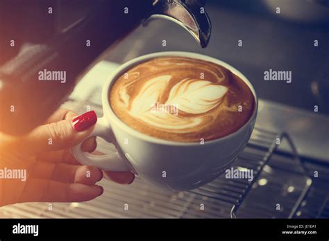 How To Make Latte Art By Barista Focus In Milk And Coffee In Vintage