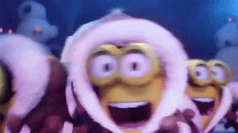 Minions Excited GIF - Minions Excited Dance - Discover & Share GIFs