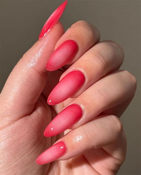 20 Simple And Pretty Summer Nail Art Red Or Pink Summer Nail Art You