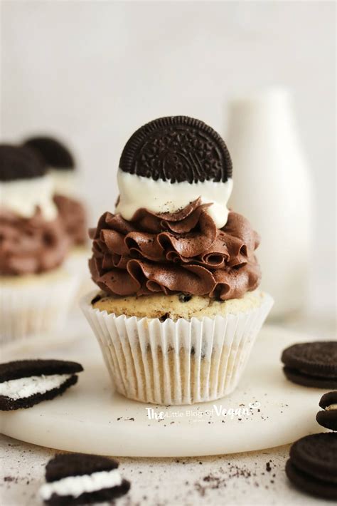 Vegan Oreo Cupcakes Recipe The Little Blog Of Vegan