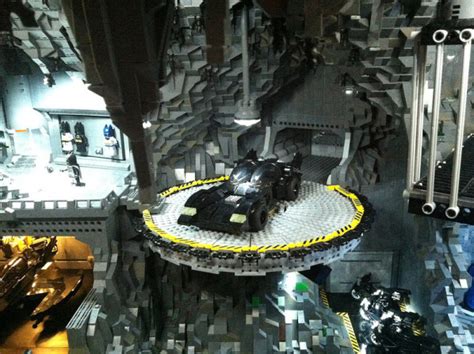 Extremely Cool Lego Batcave Diorama