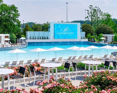 The 10 Best Hotel Pools in Nashville