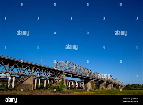 The Memphis Arkansas Memorial Bridge on Interstate 55 crossing the ...