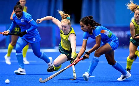 INDIAN WOMEN MAKE DREAM SEMI-FINAL ENTRY | Stick2Hockey