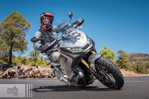 Comparativa Honda X ADV 2018 2020 Suzuki Burgman 650 Executive 2018 2020