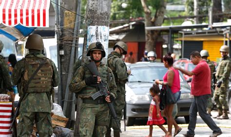 Forças Armadas Fazem Operação Na Vila Kennedy No Rio Agência Brasil