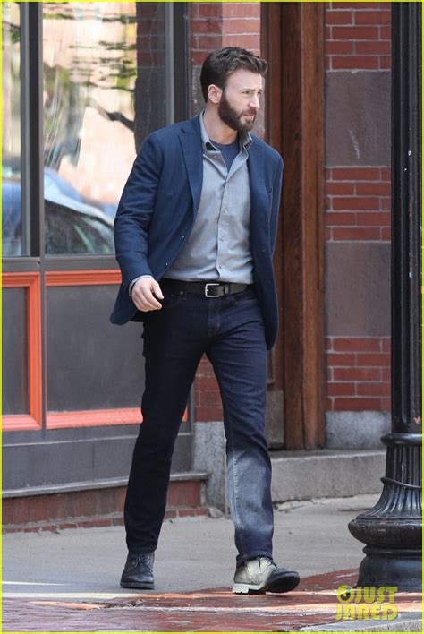 Chris Evans Films His New TV Series 'Defending Jacob' in Boston!: Photo 4287944 | Chris Evans ...