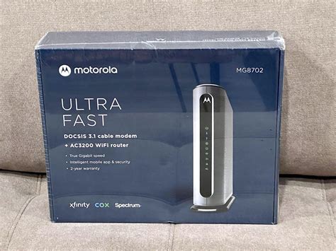 Motorola Mg8702 32x8 Docsis 31 Cable Modem Ac3200 Router Black