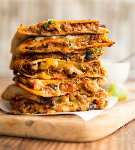 Cheesy Ground Beef Quesadillas Quesadillas De Carne Especias Caseras