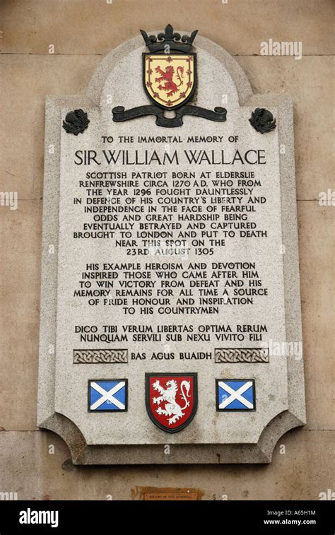 Memorial to Sir William Wallace (" Braveheart ") outside the old St ...