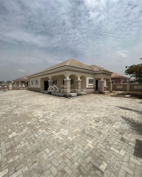 For Sale 3 Bedroom Detached Bungalow Oil Spring Estate Lugbe