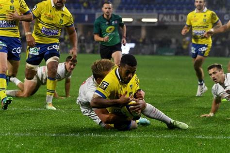 Top Stade Fran Ais Asm Clermont Avec Vivien Praderie Au Sifflet