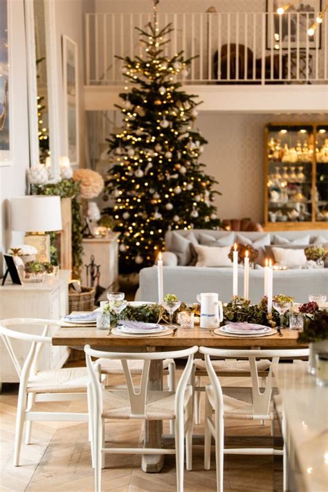 Christmas Dining Table Decor Ideas: Elevate Your Tablescape