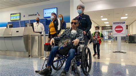 Ya está en Miami el opositor cubano enfermo de cáncer Ramón Arboláez