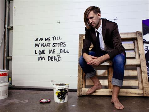 stuart semple  art technology   quest   blackest black paint