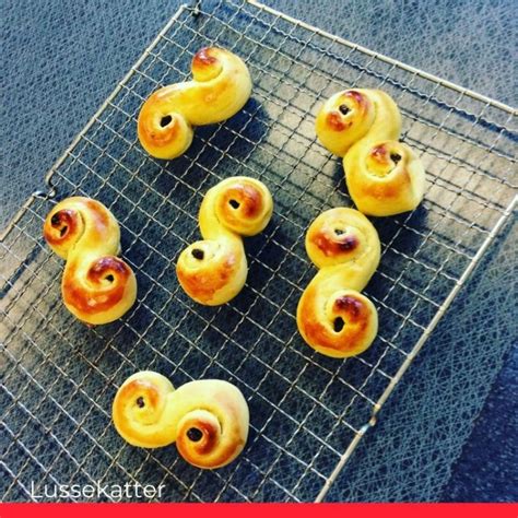 Lussekatter (Swedish Saffron Buns) Recipe - Chef's Pencil