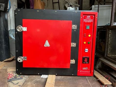 Iron Fix Programmable Muffle Furnace HE MF226 Material Loading