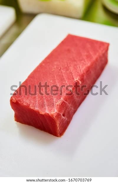 1,918 Yellowfin Tuna Sushi Images, Stock Photos & Vectors | Shutterstock