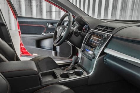 2015 Toyota Camry Interior Pictures