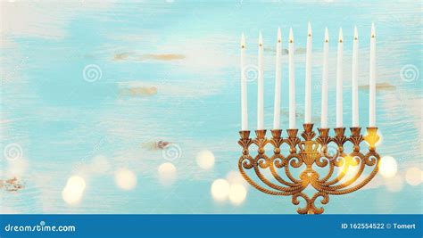 Imagem Religiosa Do Feriado Judeu De Hanukkah Velas E Candelabros