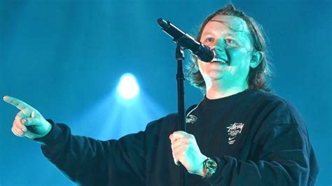 Lewis Capaldi Why More Musicians Are Prioritising Mental Health Bbc News