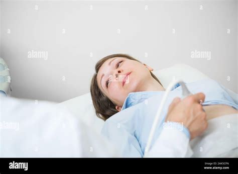 Ultrasound diagnostics machine hi-res stock photography and images - Alamy