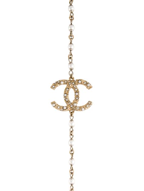 Chanel Faux Pearl Strass Cc Station Necklace Gold Plated Bead