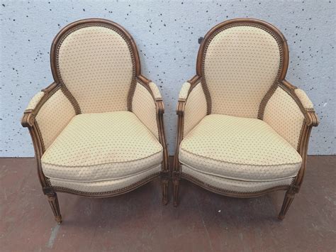 Paire De Berg Res De Style Louis Xvi En Bois Naturel Teint Xx Si Cle